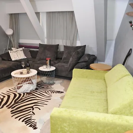 Family Konaci Apartment *