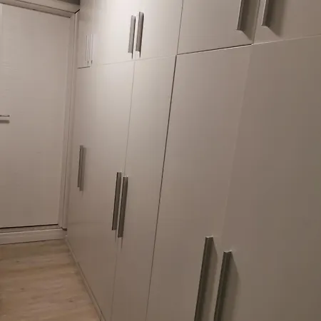 Family Konaci شقة